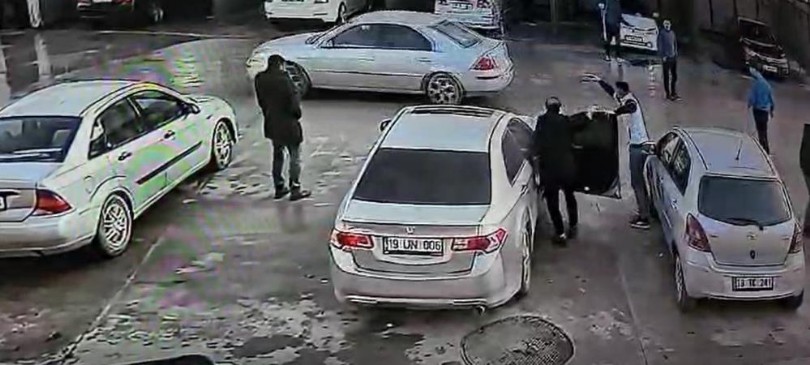 Benzin istasyonunda saldırı