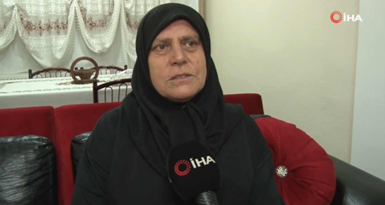 Ev anahtarını alan depremzede: “Hem sevindim hem üzüldüm”