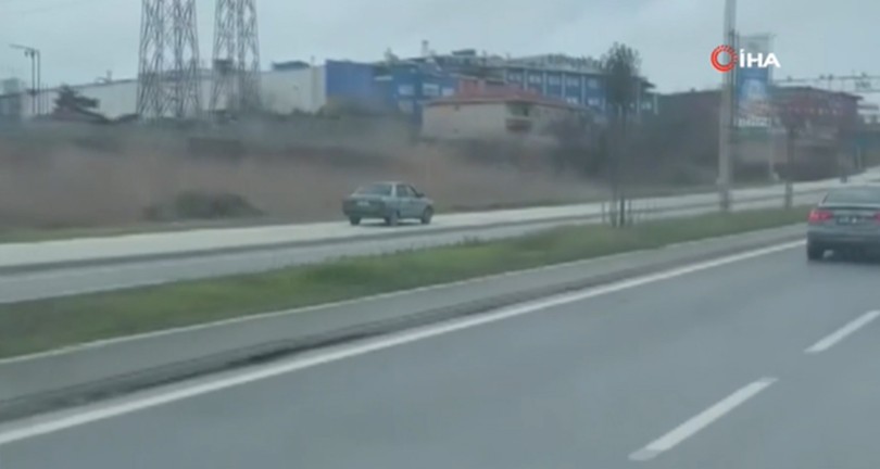 Sürücü ters yöne girerek kaldırımda son sürat ilerledi