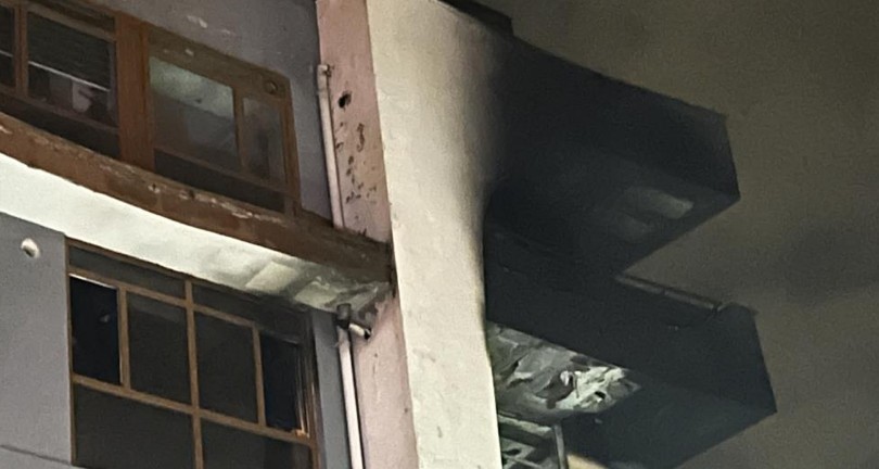 Yangında mahsur kalanları itfaiye kurtardı