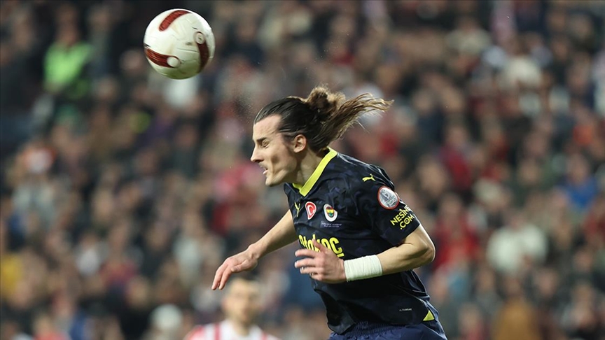 Fenerbahçe’nin yeni transferi Çağlar Söyüncü, 4 kupayı da kazanacaklarına inanıyor