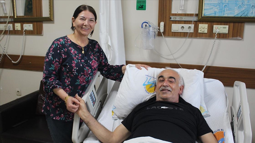 Kasık ağrısıyla gittiği hastanede bağırsağından 3 kilogram tümör çıktı