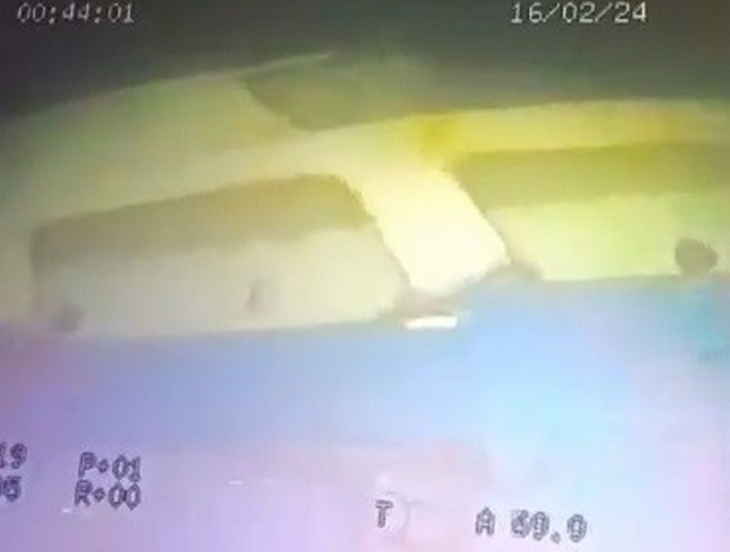 Batan geminin yanına su altı robotuyla inerek görüntülediler