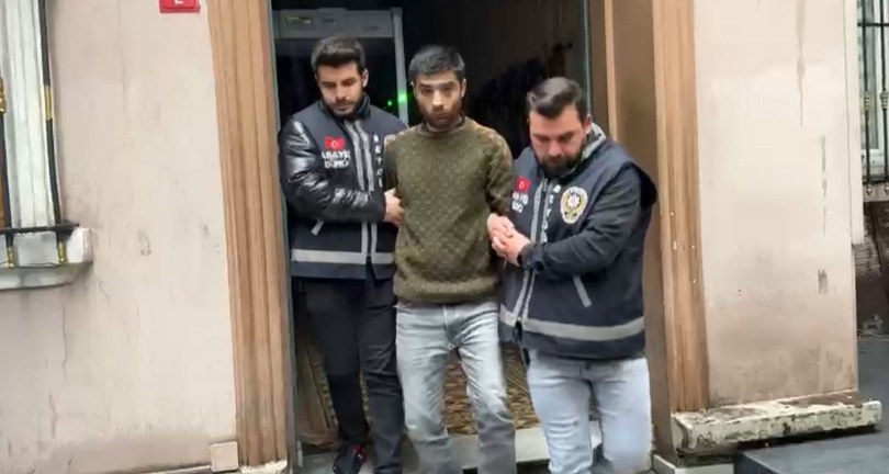 Beyoğlu’ndaki “kin” cinayetinde şüphelinin ifadesi: “Oğlu ‘Sefil Bilo’, ‘Küçük Emrah’ diyerek beni aşağıladı”