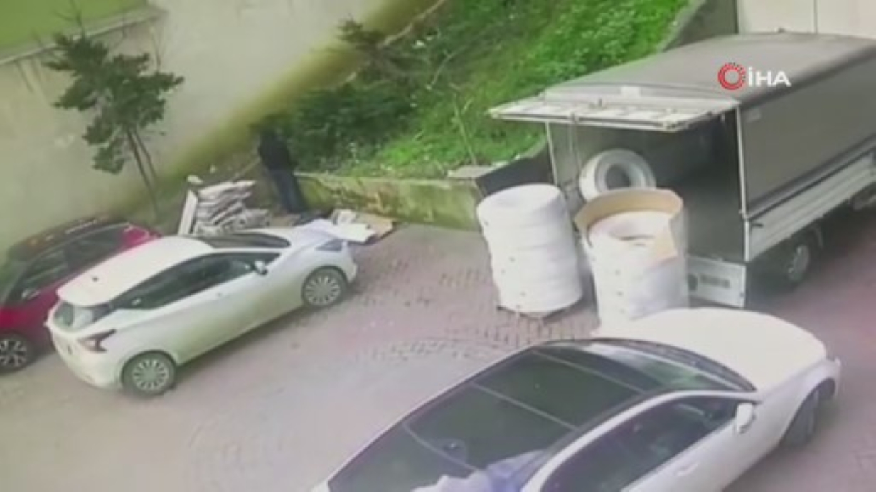 Polis ekipleri işçi kılığına girerek uyuşturucu satıcısını yakaladı