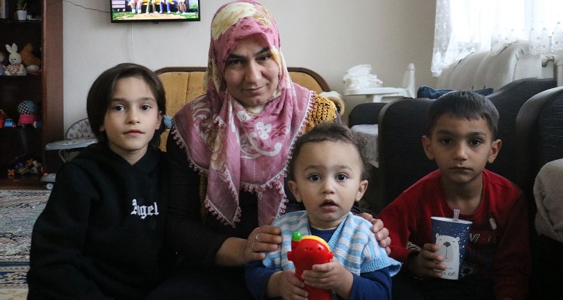 Umut, umudu oldu, depremzede kadın oğlu Umut ile hayata tutundu