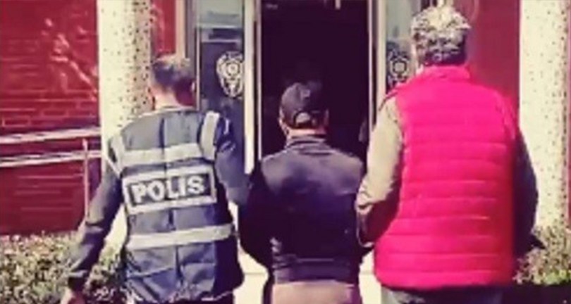 Uzun süredir aranan firariler, İzmir Güven Timleri’ne yakalandı