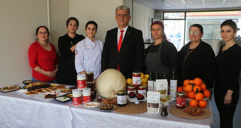 Afetzede kadınlar devlet desteğiyle hayata tutundular