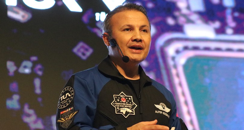 Gezeravcı, “Devlet büyüklerimiz ilerleyen süreçte müjdeyi paylaşacak” diyerek duyurdu