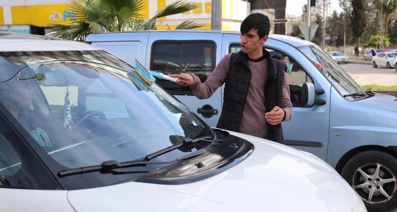 Cam silen genç: “Çocuklarıma da bu işi yaptıracağım”