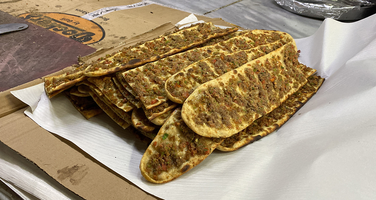 İftar sofralarının vazgeçilmez lezzeti: ’Etli ekmek’