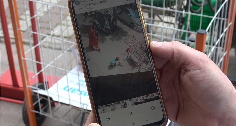 Köpeği önce sevdi sonra çaldı