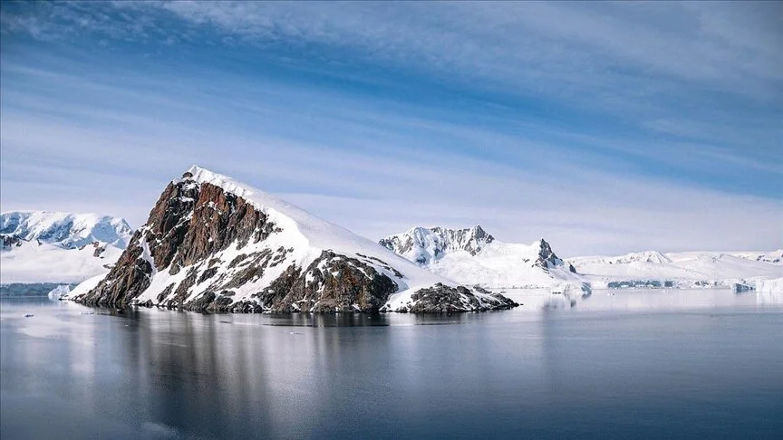 Antarktika’ya düşen gök taşları küresel ısınma nedeniyle tehdit altında