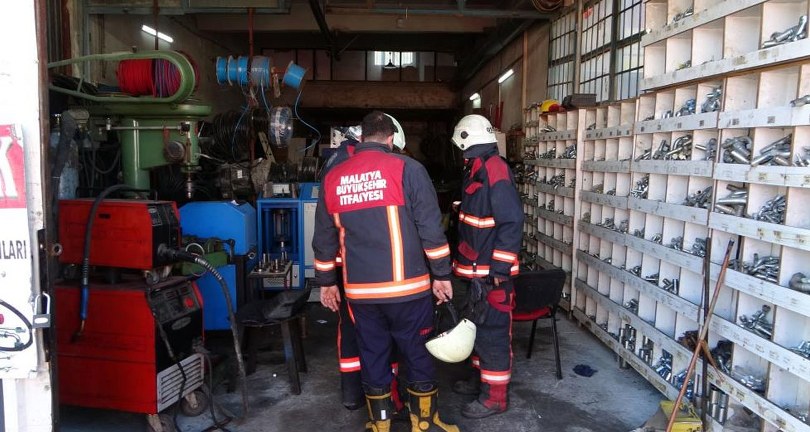 Çakmak gazı bomba gibi patladı