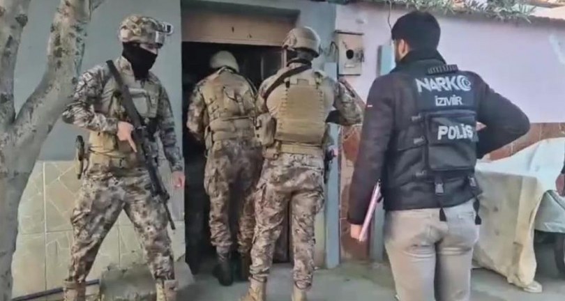 zehir tacirlerine helikopter destekli operasyon: 64 gözaltı