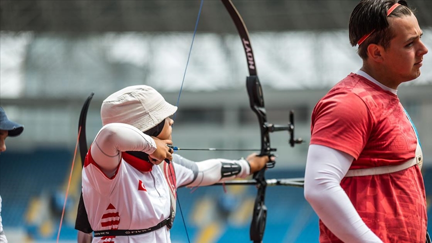 Milli okçu Elif Berra Gökkır, Paris 2024 Olimpiyatları kotası aldı