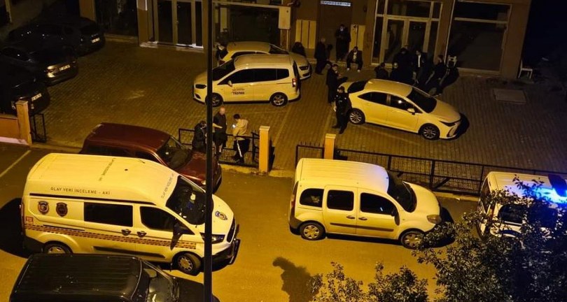 Eşini ve 5 yaşındaki çocuğunu öldürdükten sonra intihar etti