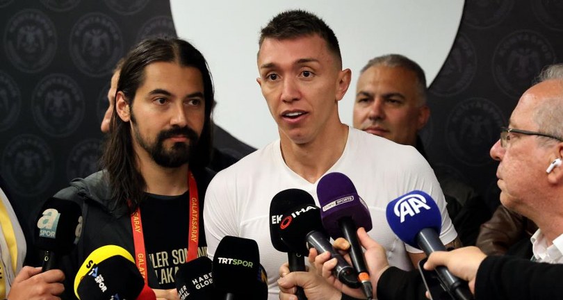 Fernando Muslera: “13 senede, 17 kupam var”