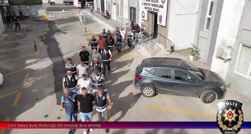 Uluslararası ’change’ şebekesine İzmir merkezli operasyonda 4 tutuklama