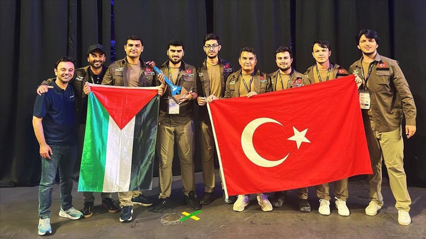 İTÜ Vefa Havacılık Takımı ABD’de düzenlenen roket yarışmasında şampiyon oldu