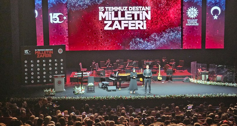 İletişim Başkanlığından “15 Temmuz Destanı Milletin Zaferi Fahir Atakoğlu Konseri”