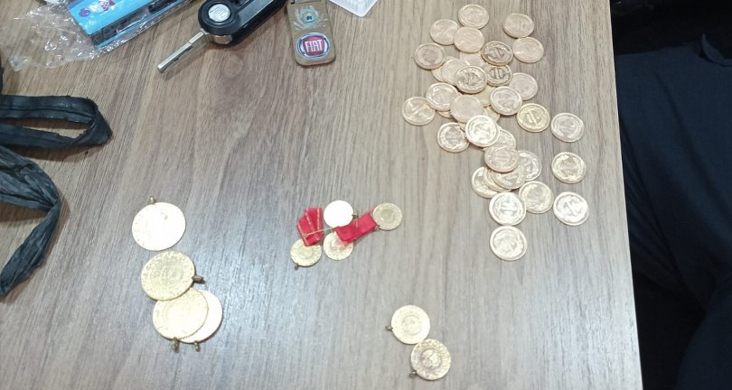 Depremzede aile lokantada 1 milyon 200 bin liralık altın unuttu