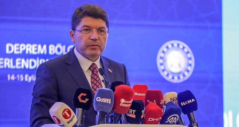 Adalet Bakanı Tunç: “Milletimiz tüm dünyaya bir kez daha demokrasi dersi vermiştir”