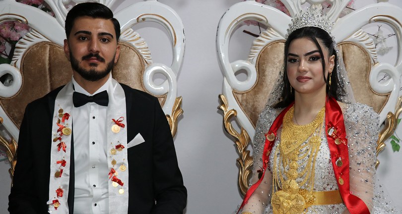 Aşiret düğününde geline 3 kilo altın, damada 4 milyon TL takıldı