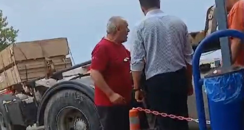 Muayeneden geçemeyeceğini duyunca, “canlı yayın yapacağım” diyerek çılgına döndü