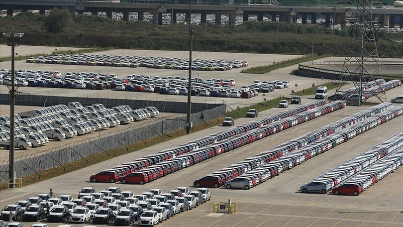 Temmuzda en fazla ihracata imza atan sektör otomotiv endüstrisi oldu
