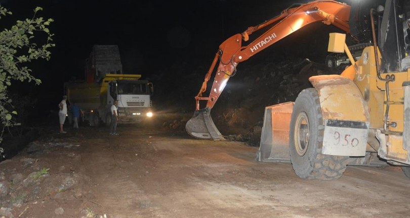 Ordu’daki yol çalışmasında patlatılan dinamit Karadeniz-Akdeniz bağlantı yolunu 8 saat trafiğe kapattı