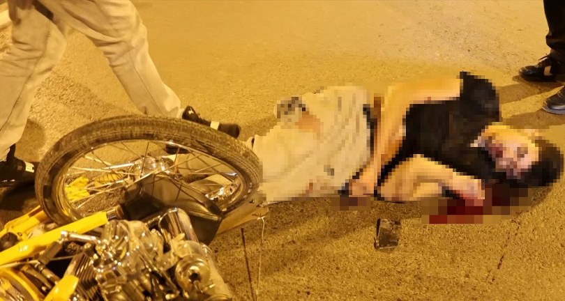 Motosiklet kazasında ağır yaralanan sürücü yoğun bakımda hayata tutunmaya çalışıyor