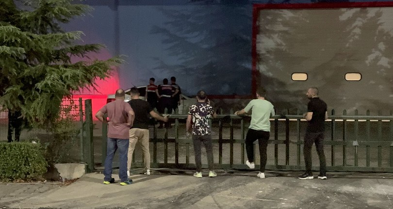 Film gibi olay, kendi mallarını alırken hırsızlık baskını yedi