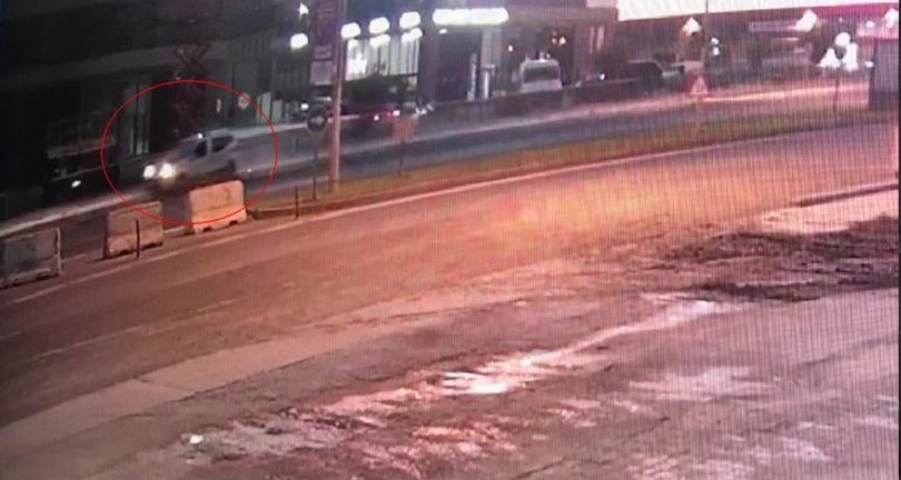 Ecel direksiyon başında yakaladı: O anlar kamerada