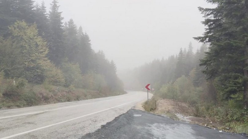 Karabük’te sağanak ve sis etkili oluyor