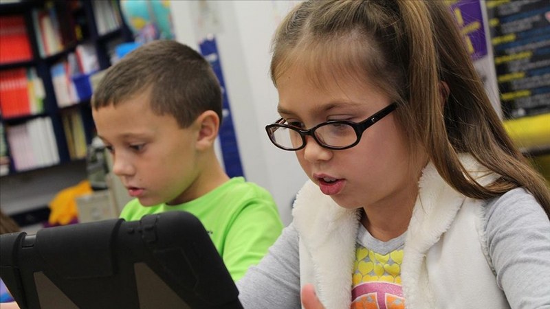 Efe, “Hepimiz bağımlılık riskiyle karşı karşıyayız”