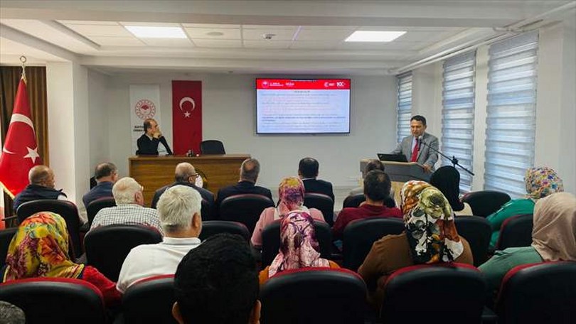 Bartın’da çiftçilere “TARSİM ve Örtüaltı Sebze Yetiştiriciliği” eğitimi verildi