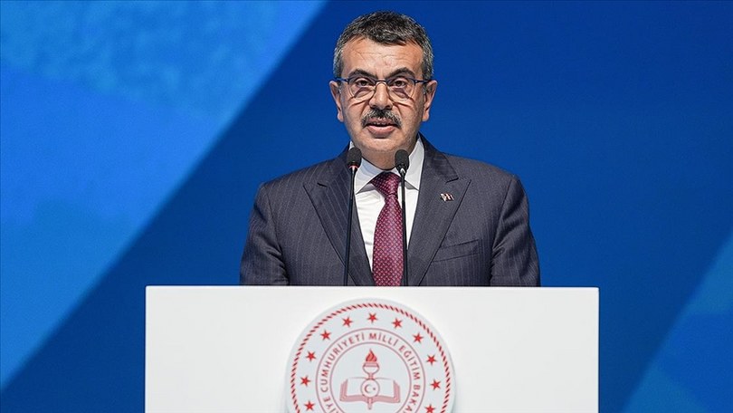 Tekin, “Kayıt ücreti ya da zorla ücret alınıyor ifadesi gerçekleri yansıtmıyor”