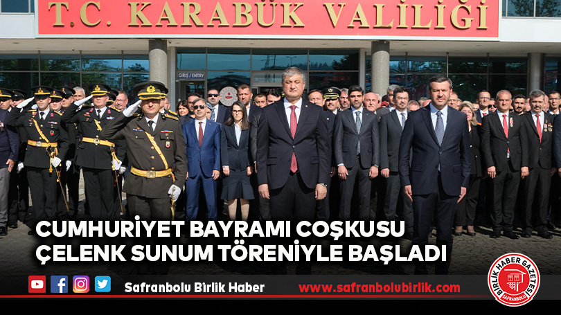 Cumhuriyet Bayramı Coşkusu Çelenk Sunum Töreniyle Başladı