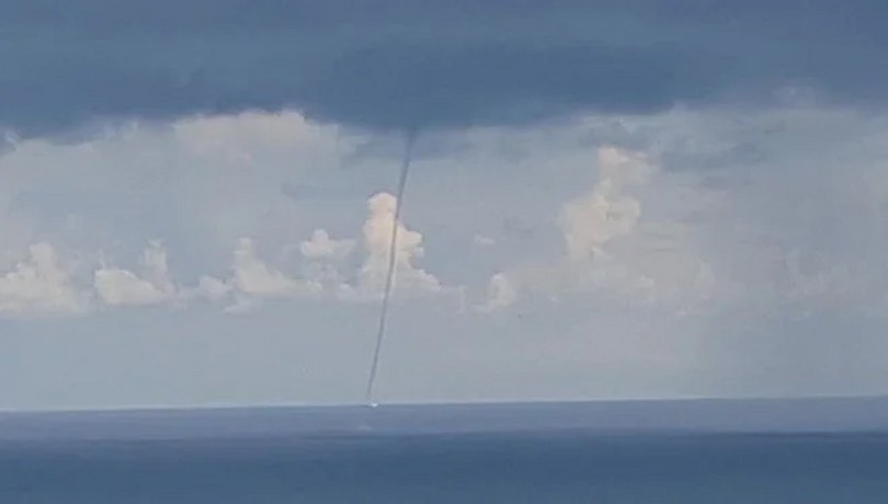 Zonguldak’ta denizde hortum oluştu