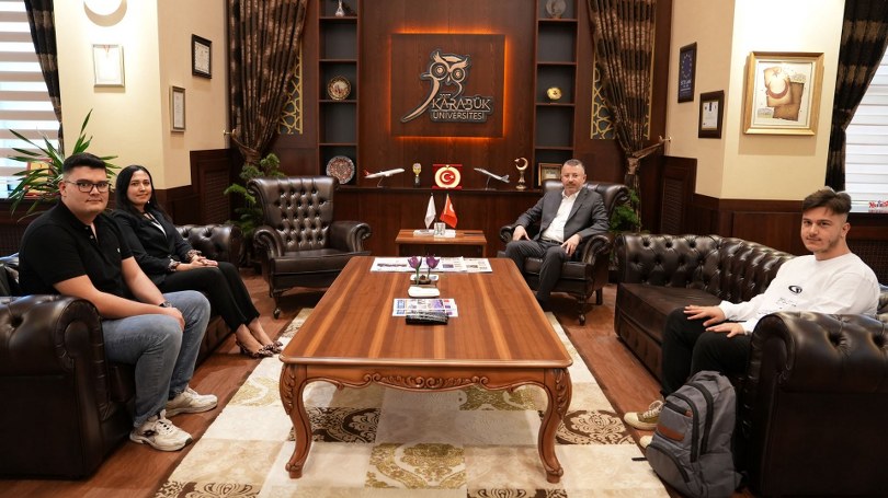 Sosyalfest Birincilerinden Rektör Kırışık’a Ziyaret