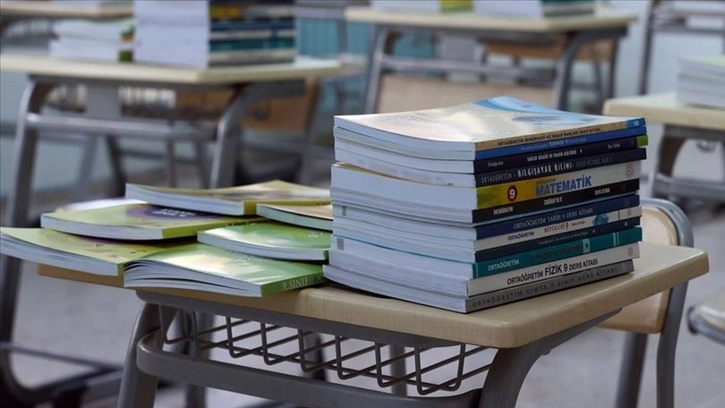 Okullarda okutulacak ders kitapları ve eğitim araçları mevzuatında değişiklik Resmi Gazete’de