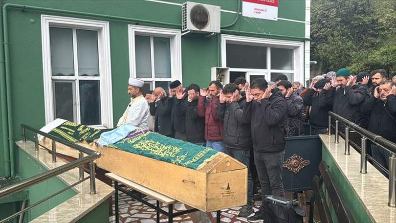 Zonguldak’ta evlerinde ölü bulunan karı kocanın cenazeleri defnedildi