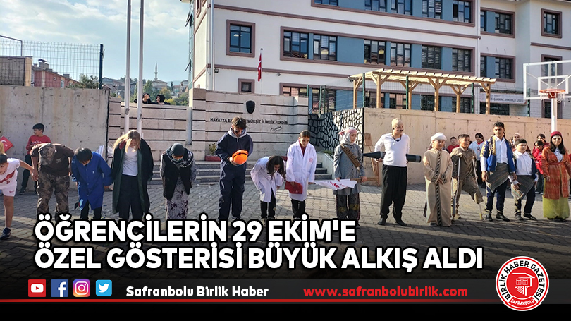 Öğrencilerin 29 Ekim’e Özel Gösterisi Büyük Alkış Aldı