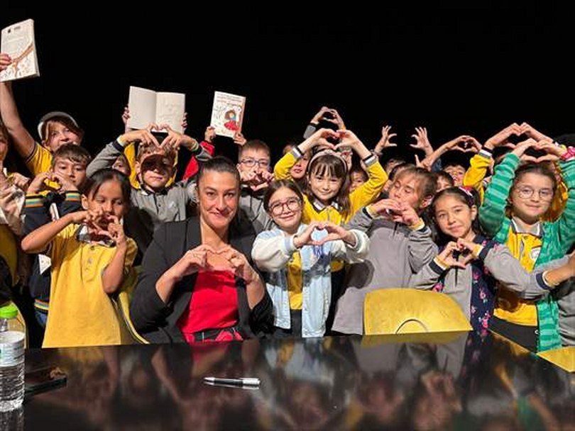 Zonguldak’ta öğrenci ve ailelerine kitap okuma alışkanlığı kazandırılıyor