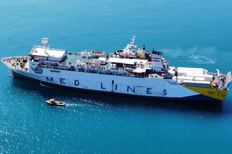 Lübnan’dan savaştan kaçanlar gemilerle Mersin’e geliyor