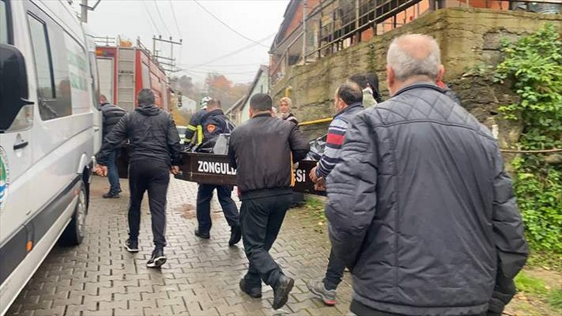 Zonguldak’ta evde çıkan yangında yaşlı adam hayatını kaybetti