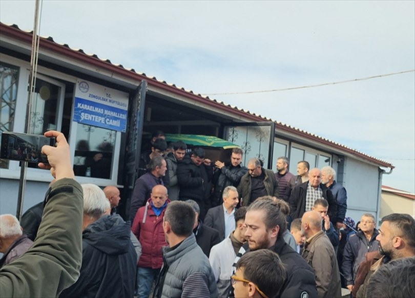 Kilimli’deki Kazada Hayatını Kaybeden Çocuk Son Yolculuğuna Uğurlandı