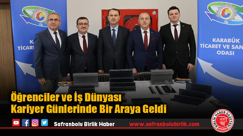 Öğrenciler ve İş Dünyası Kariyer Günlerinde Bir Araya Geldi