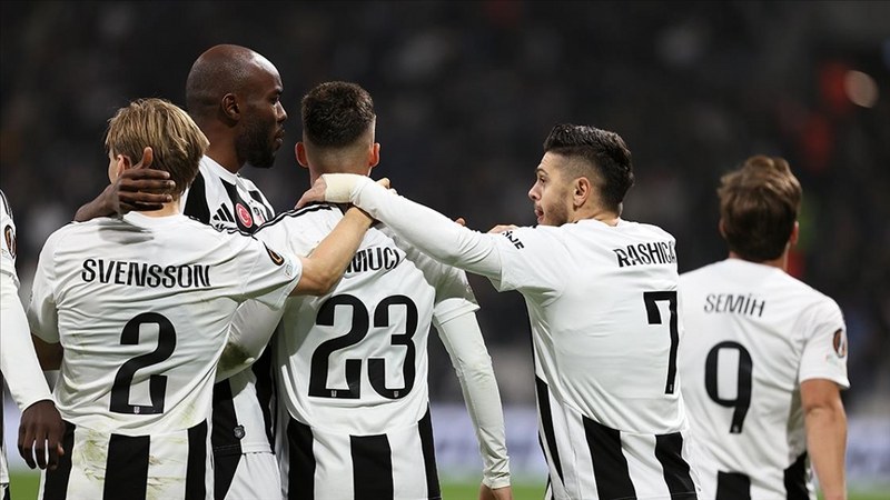 Beşiktaş, Başakşehir’e konuk olacak